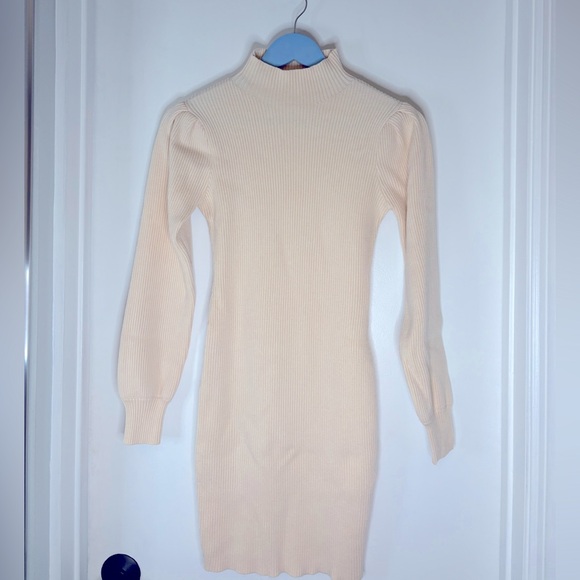Women’s NWOT Long Sleeve Sweater Dress - Size S - Picture 3 of 5